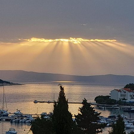 Apartmani Lana Rab Kampor Εξωτερικό φωτογραφία