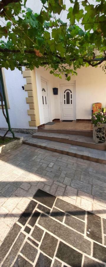 Apartmani Lana Rab Kampor Εξωτερικό φωτογραφία